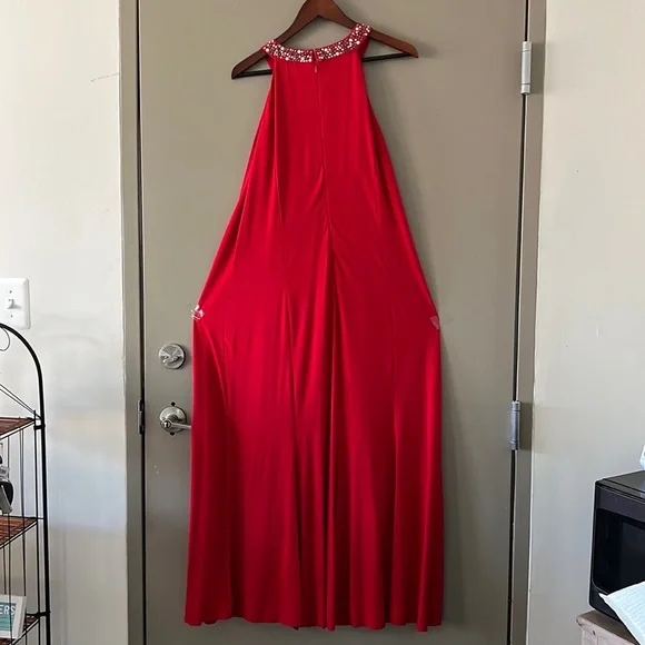 strapless open back dress Aria Burgundy – Phūla main image 0